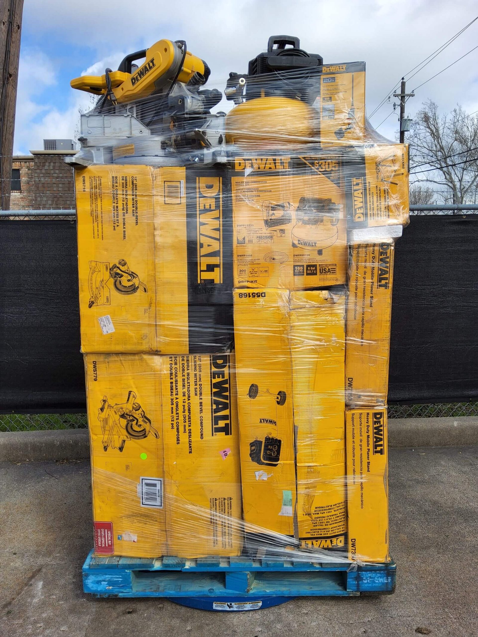 20230220_105352-scaled-1 Amazon DeWalt tool pallets - Image 1